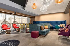 Tru by Hilton Albany Airport