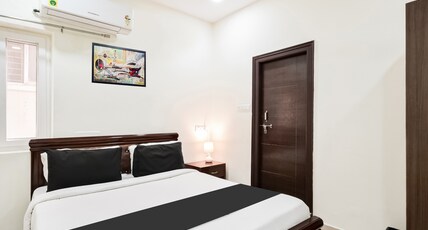 Super Collection O Madhapur Room Type - Deluxe