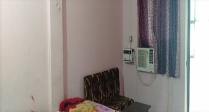 Hotel Royal Queen Room Type - Deluxe AC Room