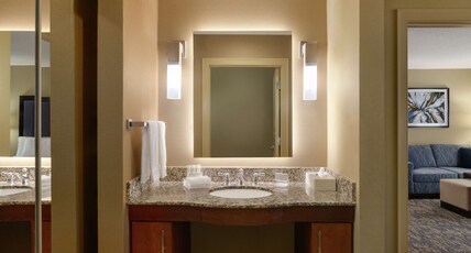 Homewood Suites by Hilton Fort Smith Room Type - 1KNG 2QNS 2BDRM STE NOSMOK