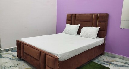 Hotel O MN Palace Room Type - Classic