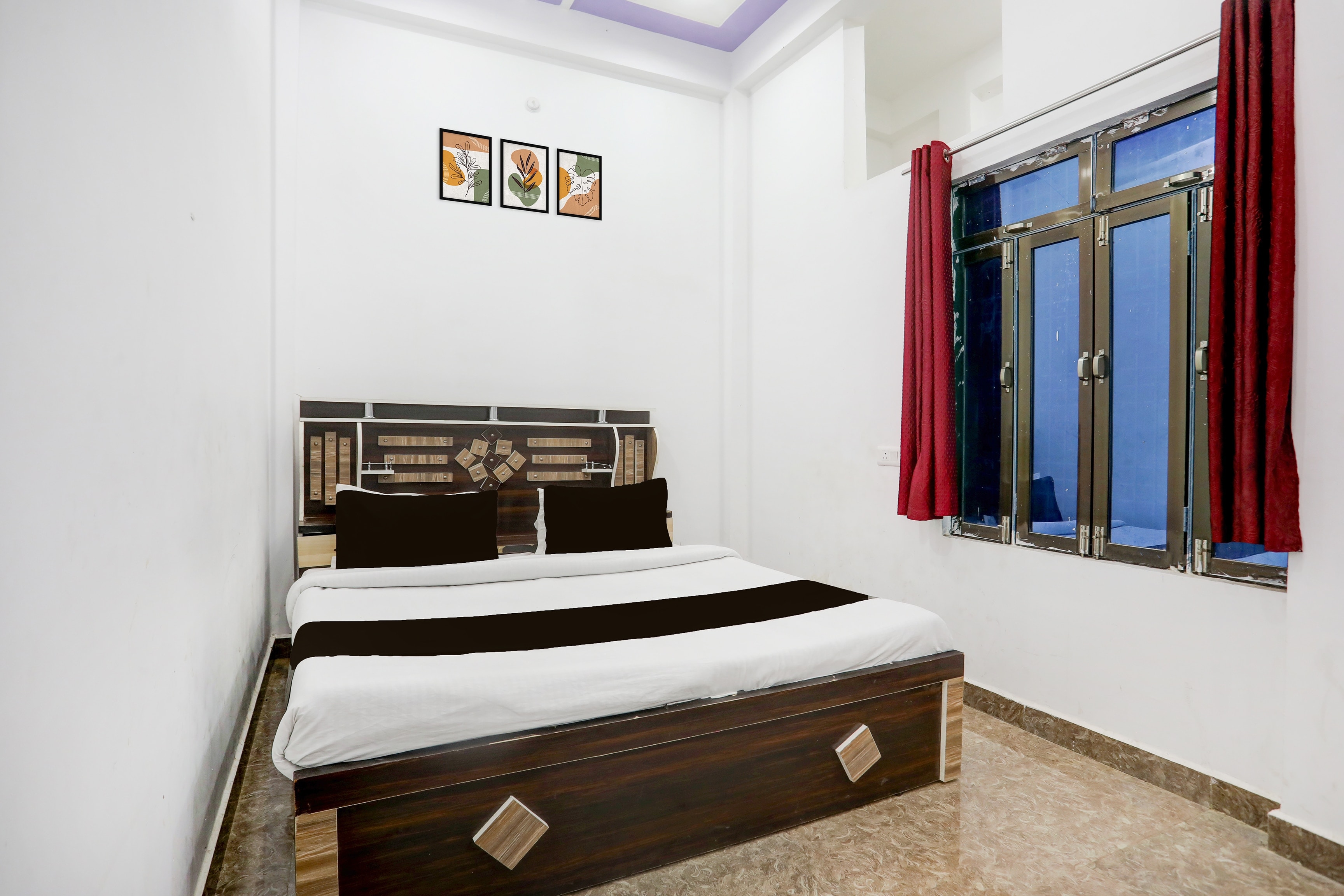 Hotel Kartikey - Tap to explore photos