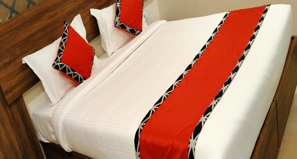 Empire Inn Business Hotel Room Type - Deluxe Room