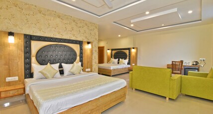 Hotel Pine View Room Type - Family Suite (Four Bed ( A.C)