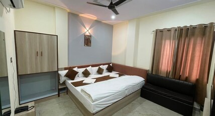 Hotel Gupta Palace Room Type - Deluxe Four Bed Room / Quadruple