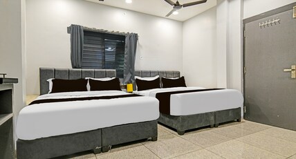 Super Collection O Mahakal Formerly Maharana Pratap Room Type - FAMILY ROOMS WITH KING BED