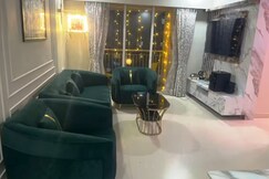Beautiful 2 bed apartment at Lodha Splendora