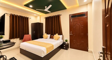 Hotel Aastha Inn Room Type - Executive Room with attached bathroom and Free WiFi Hotel Aastha Inn Room Type - Executive Room with attached bathroom and Free WiFi