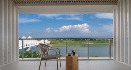 Holiday Inn QUZHOU Room Type - 1 King Premium River View