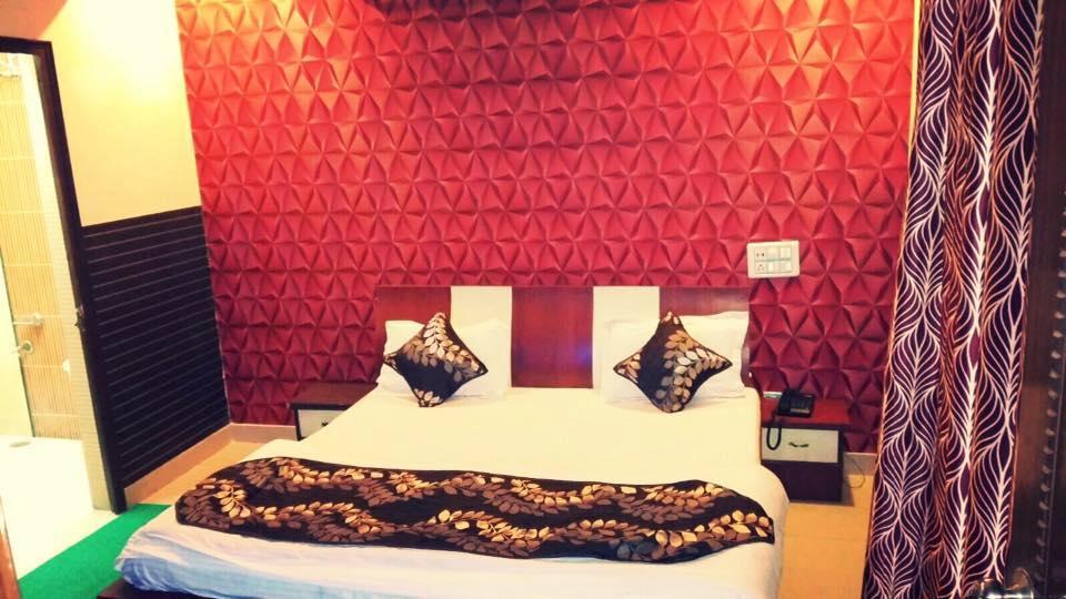 Hotel Celebration - Tap to explore photos