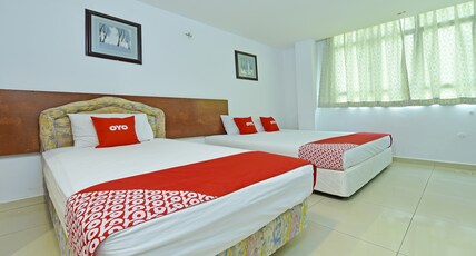 Hotel O Sam Huat Hotel Room Type - Malaysia Deluxe Triple