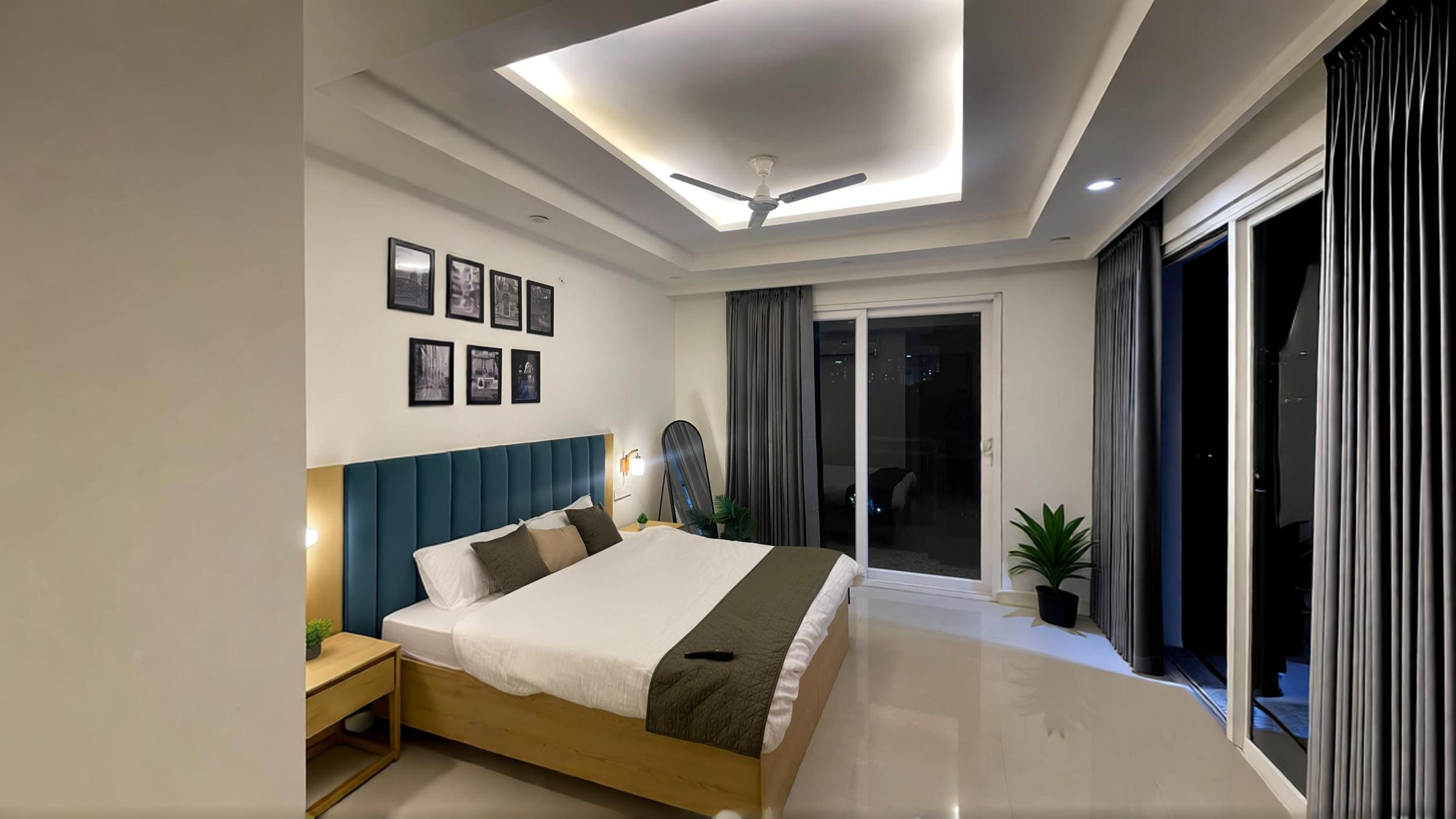 Prema Stays Luxury Studio with Balcony - Tap to explore photos