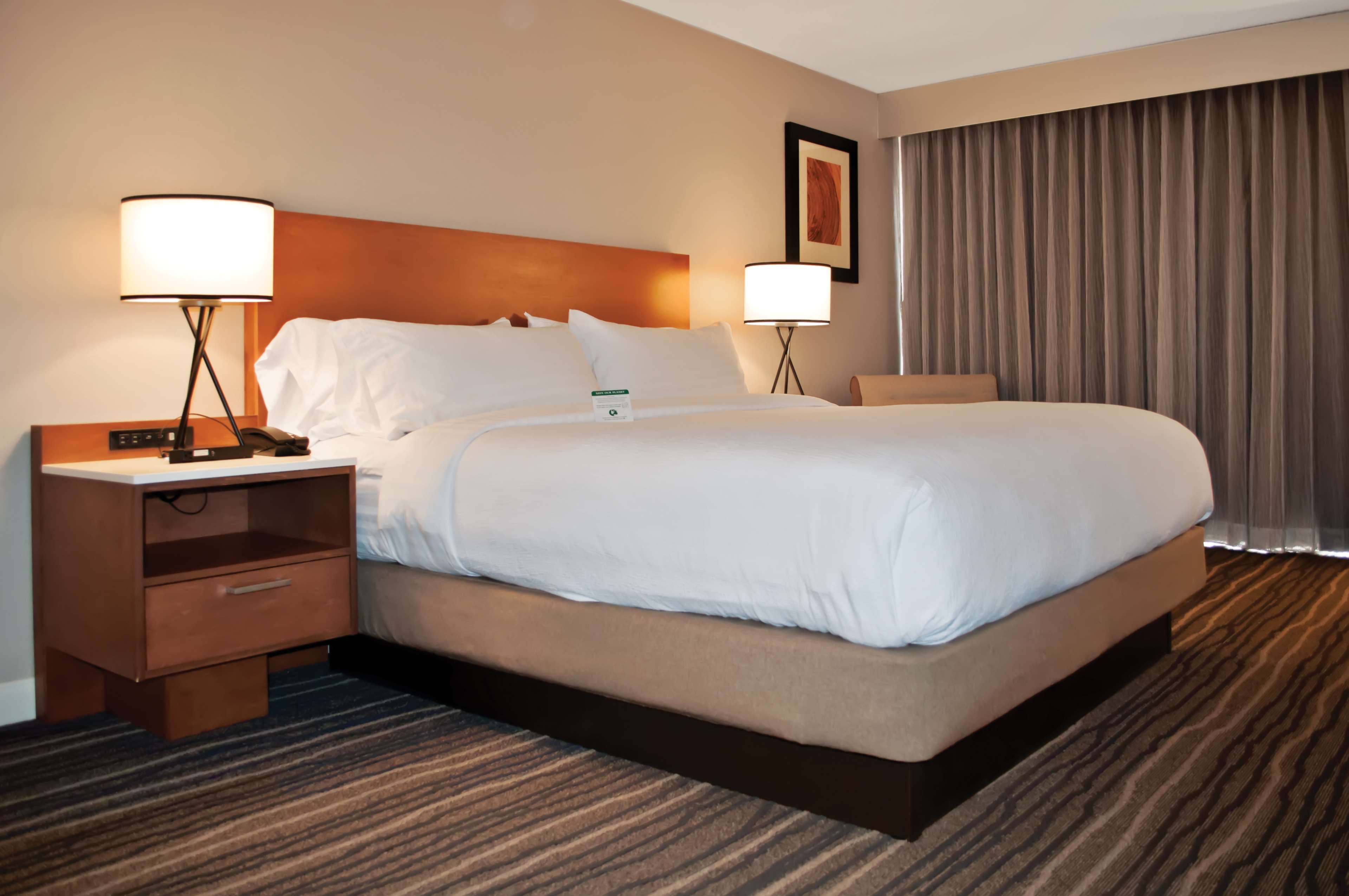 Doubletree by Hilton Helena Downtown - Tap to explore photos