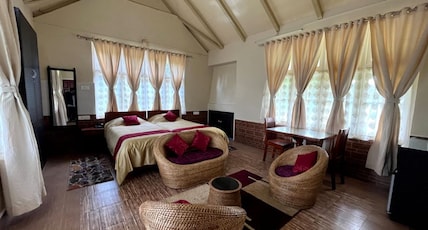 Iamonlang Resort and Restaurant Room Type - Deluxe Room A Iamonlang Resort and Restaurant Room Type - Deluxe Room A