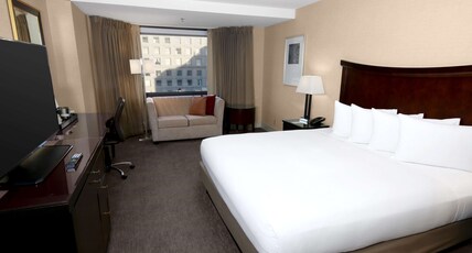 Parc 55 San Francisco - A Hilton Hotel Room Type - 1 KING BED W  SOFA SLEEPER
