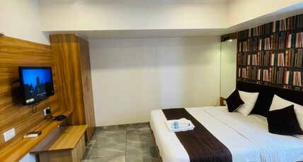 HOTEL VISHALA Room Type - Super Deluxe Room
