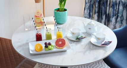 Hilton London Croydon Room Type - KING DELUXE WELLNESS ROOM