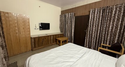 The Grand Serenity Hotel Room Type - Luxury Room without balcony