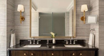 Waldorf Astoria New York Room Type - MANHATTAN SUITE