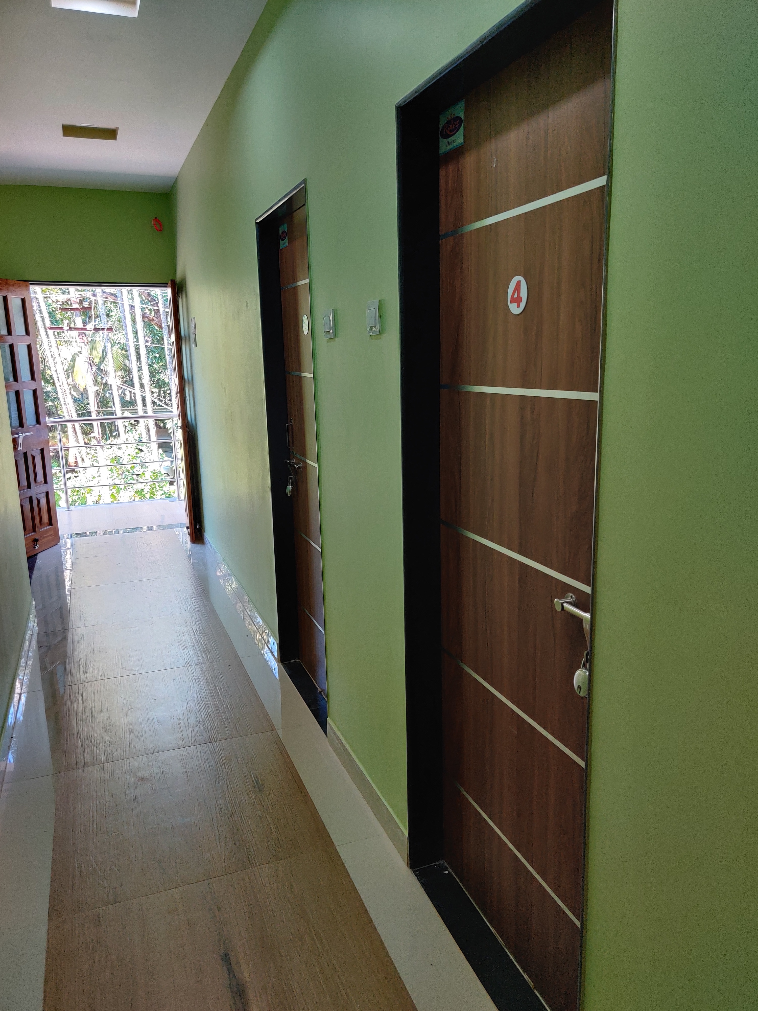 Bandekar Home Stay - Tap to explore photos