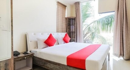 Green Valley Palace Room Type - Deluxe room