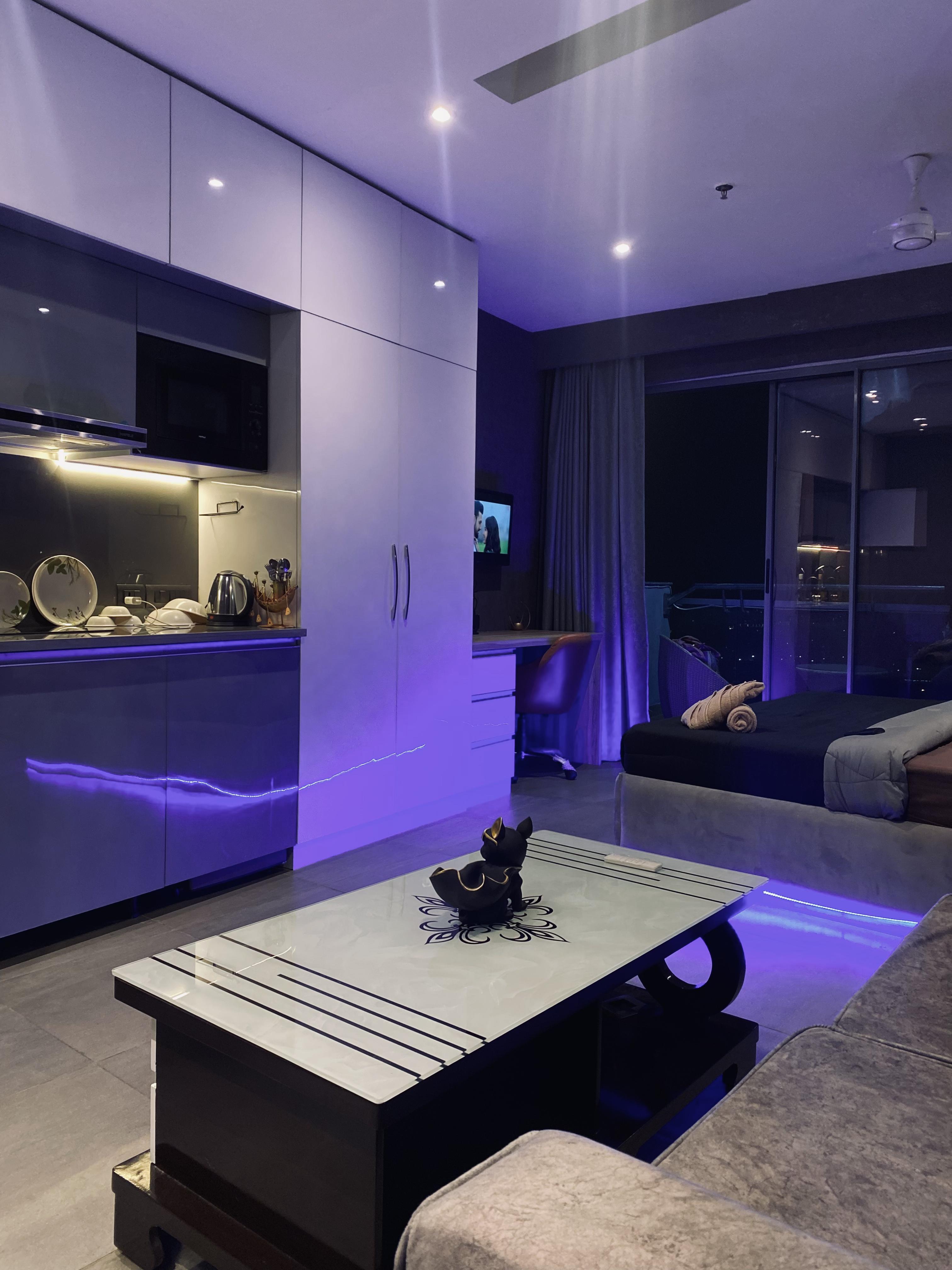 Greygaze Anytime studioz - Tap to explore photos