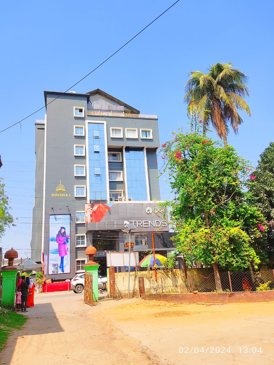 Hotel RishiRaj - Tap to explore photos