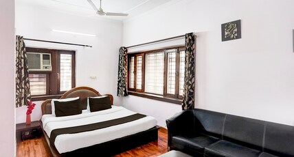 Super Hotel O Krishna Nagar Chowk Formerly City Palace Room Type - Premium