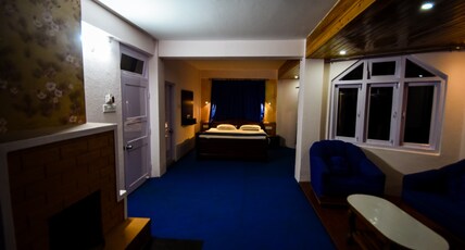 Hotel Paradiso Room Type - Triple Bedded Room With Mountain view