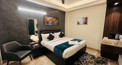 Commodo Residency Room Type - DELUXE ROOM Commodo Residency Room Type - DELUXE ROOM