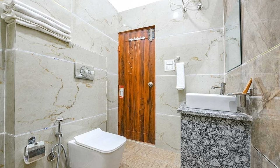 Hotel Mountain Inn Chandigarh - Tap to explore photos