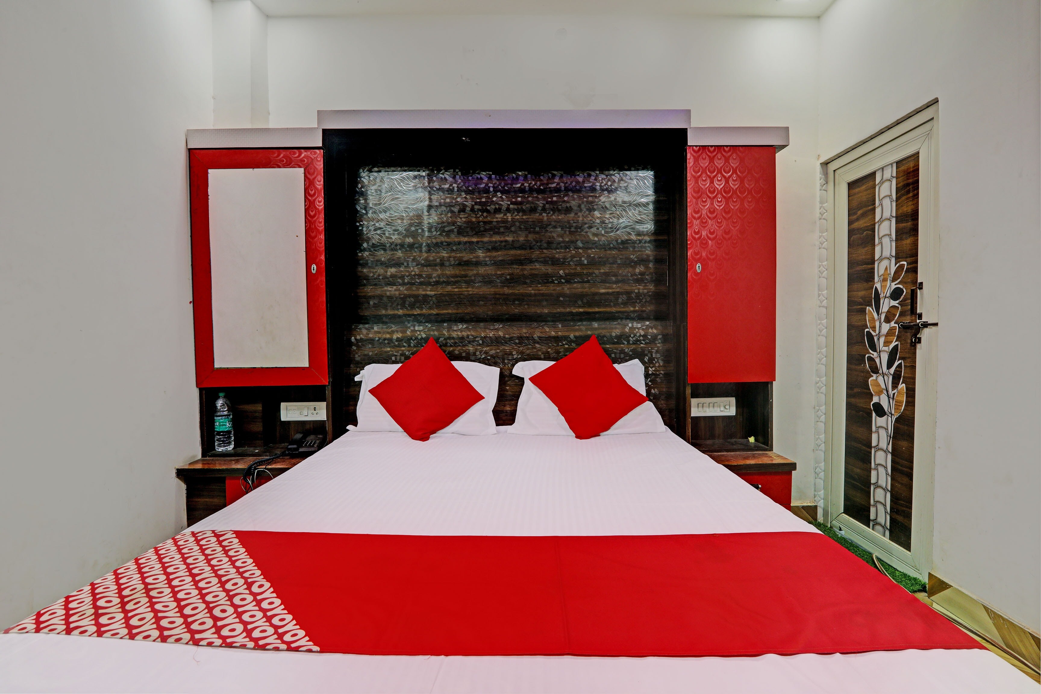 SPOT ON Rajpoot Hotel - Tap to explore photos