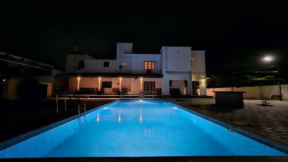 Sais Lotus Villa Glass House - 2BHK Shared Pool - Tap to explore photos