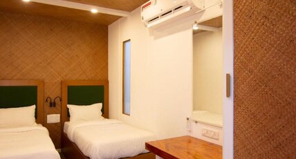 Hanu Reddy Residences - SPP Gardens Room Type - Deluxe Room