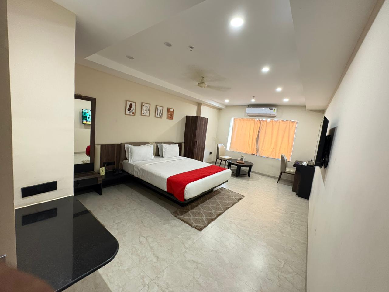 Hotel Saffron Suites - Tap to explore photos