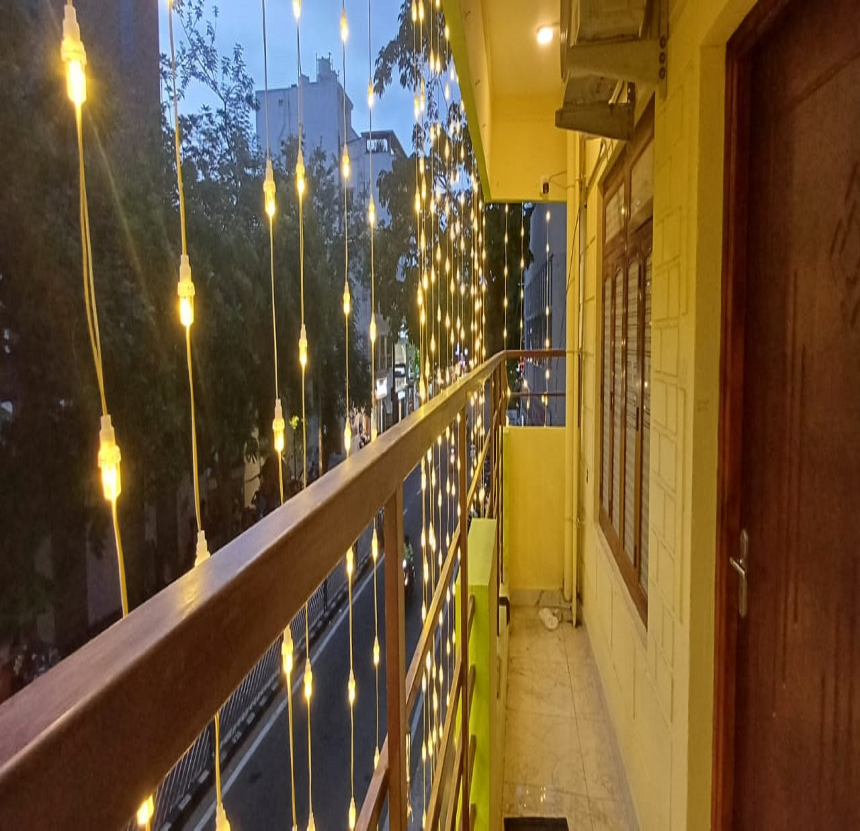 Sun Shine Guest House - Tap to explore photos