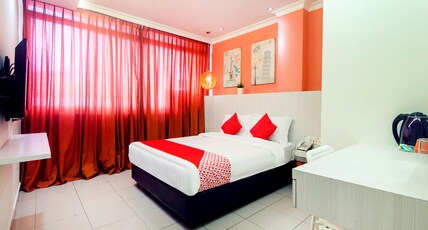 OYO 761 City Hotel Room Type - Suite Double