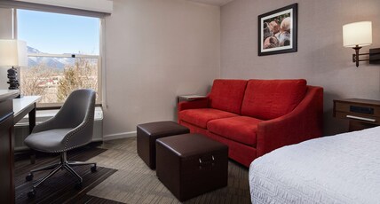 Hampton Inn by Hilton Taos Room Type - 1 KING SOFABED NONSMOKING