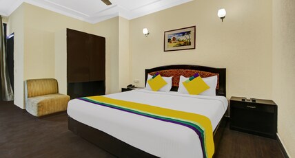 Itsy Hotels Arien International Room Type - Deluxe Room