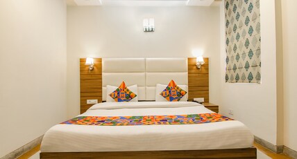 Hotel Leaf 9 INN Room Type - Premium Room with Private Balcony