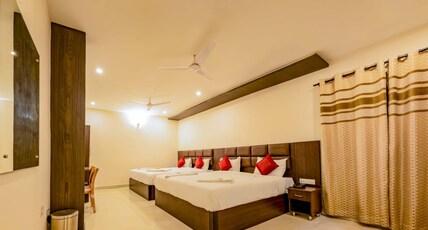 Hotel Harish Palace Room Type - AC Four bed Room