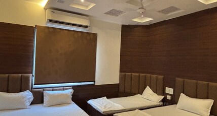 Seven Seven Home stay Room Type - Comfirt tripple Room