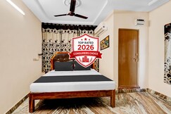Super OYO Hotel O Adarsh Nagar Near Kavya Hospital