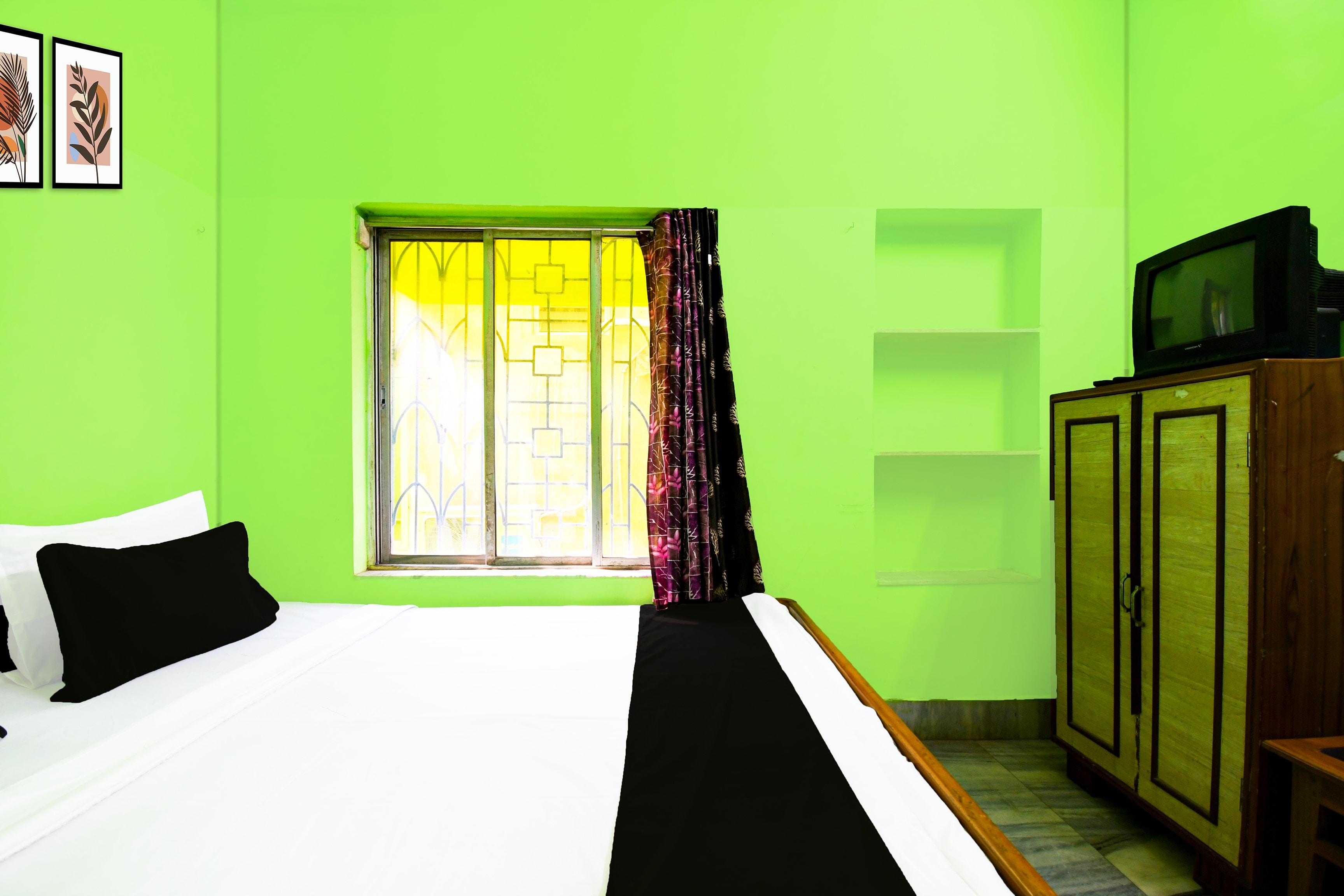Hotel O SANKHADHWANI INN - Tap to explore photos