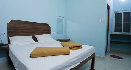 Veera Residency Room Type - Deluxe Room