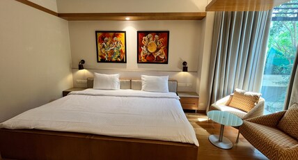 CRS Inn | A Premium Homestay Room Type - Premium Room Twin Bed Without Balcony