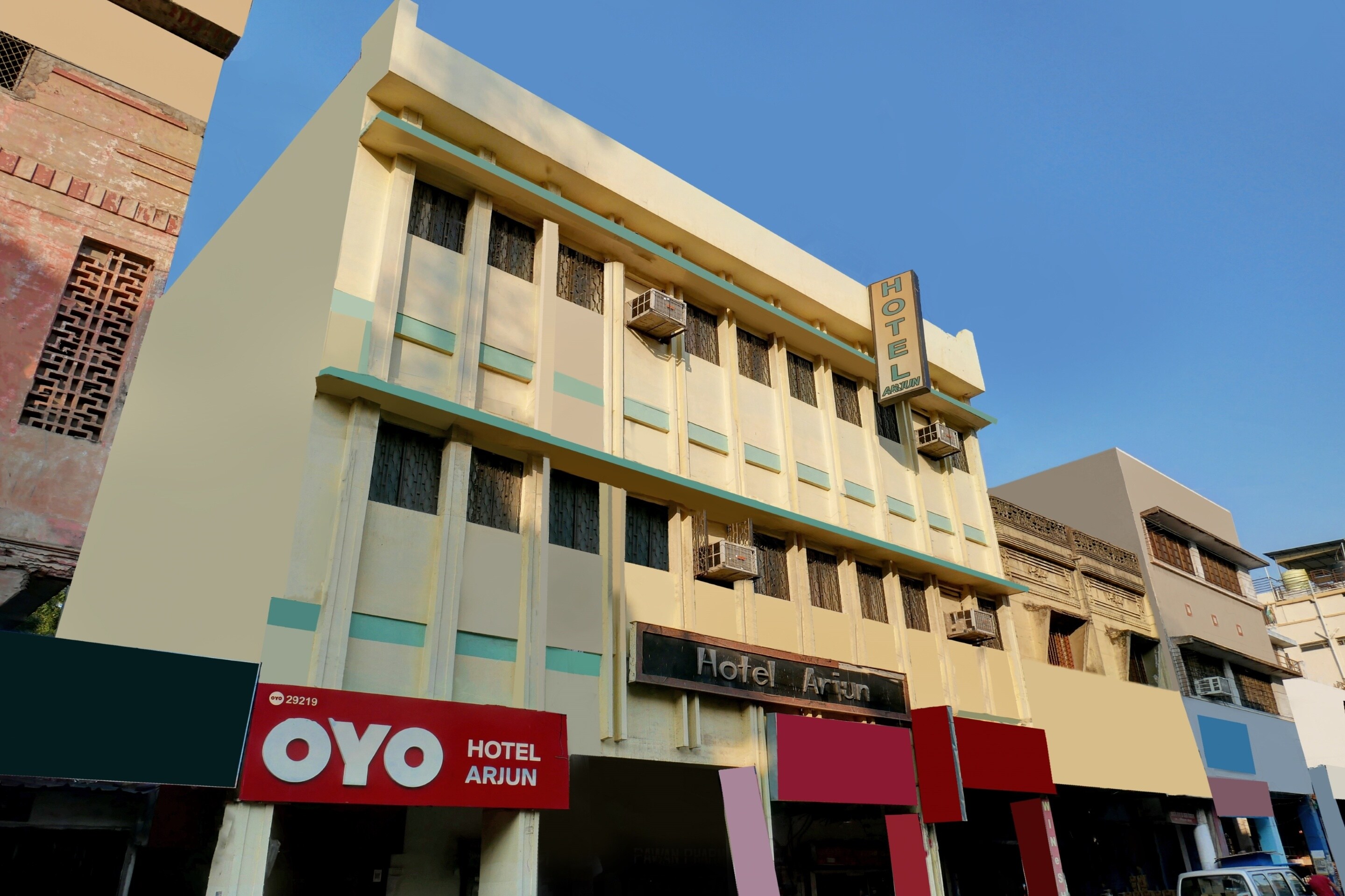 Hotel O by OYO Arjun - Tap to explore photos