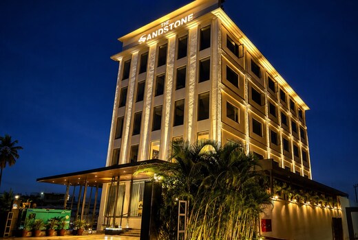 Hotel Sandstone @ 2 Min Drive to ISBT