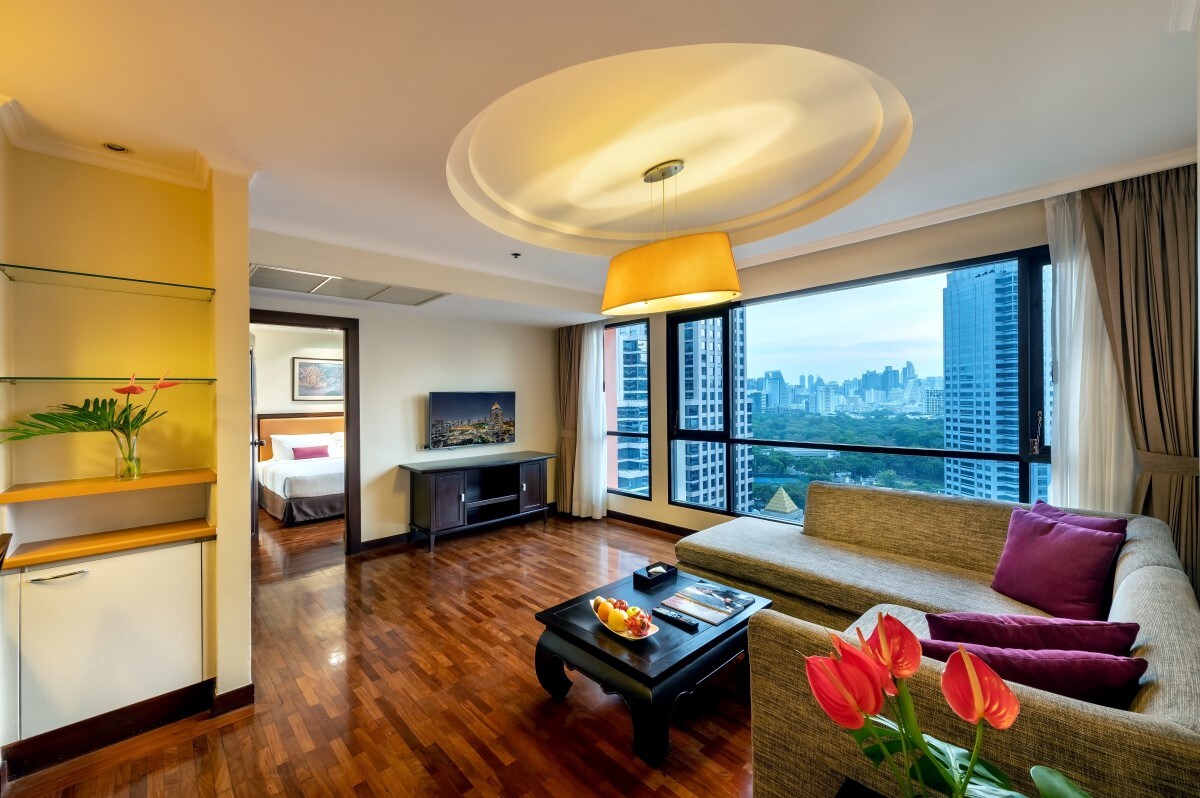 Bandara Silom Suites - Tap to explore photos