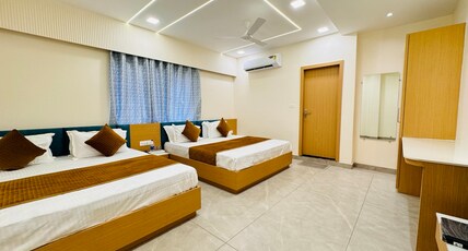 Hotel Shree Krishnam Room Type - Executive Four Bedroom
